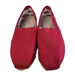 NEW TOMS Womens Classics RED Canvas Flat Slip on Alpargata Shoes Size 7